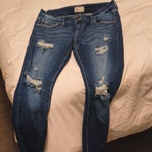 Kankan Distressed Skinny Jeans11/29 Lower Rise ( Sirs At Belly button)